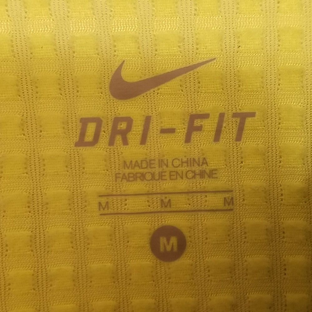 Nike Dri Fit Jacket 🏃🏼‍♀️ - Picture 4 of 5